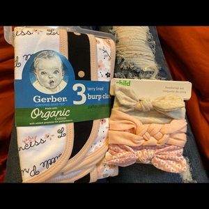 Babygirl burp cloths and hair bands